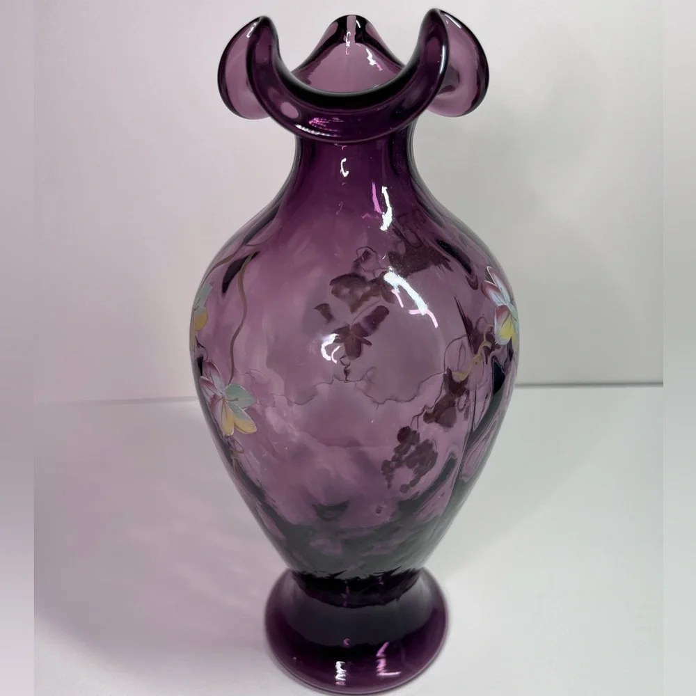 Vintage Fenton Plum Amethyst Diamond Optic Vase Hand Painted Grapes J Cunningham